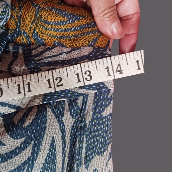 BCBGMAXAZRIA Ivy Floral Print Blocked Tie Front Woven Romper Multicolor Xsmall - Picture 11 of 16